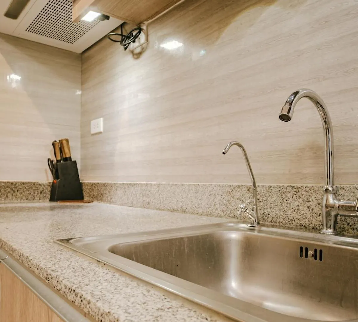 Ar12 H&B Rentals 1Bedroom Unit Davao Apartment